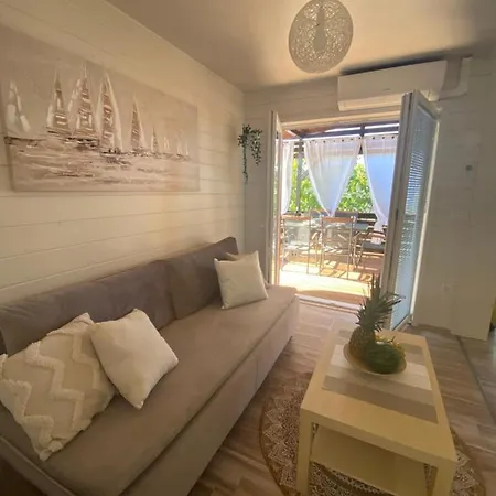 Kayo Mobile Homes * Drage